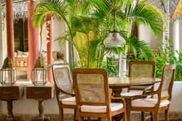 Malindi Coastal Luxury Retreat - Huge Private Pool - Image 5
