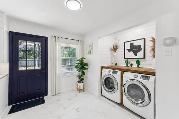 Boho Bungalow Near DFW Airport | Spacious 4BR Home