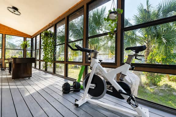 Waterfront Zen-Dock, Paddleboards, Jacuzzi & Games - Image 4