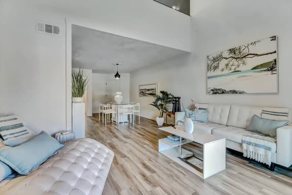 Lux Beach Cabana - Close to Beach & Restaurants